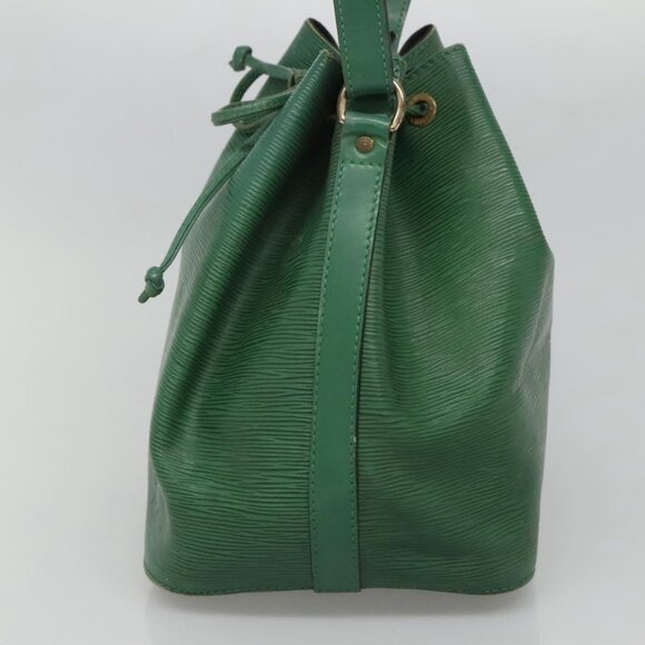 LOUIS VUITTON Epi Petit Noe Shoulder Bag Green LV Auth - Picture 4 of 16